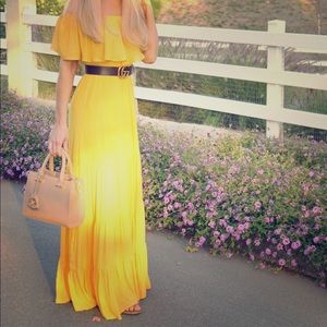 Never worn Forever 21 Dress